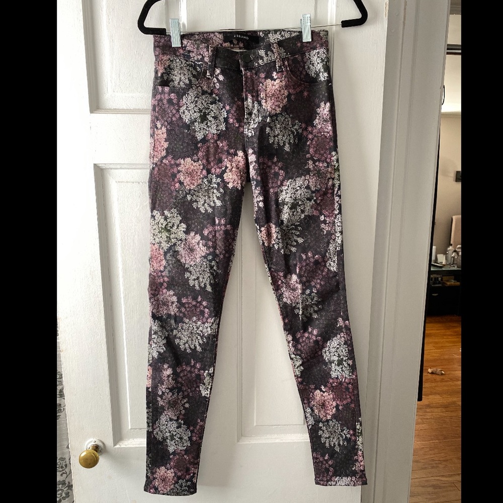 J Brand Mid-Rise Super Skinny Jeans- 28